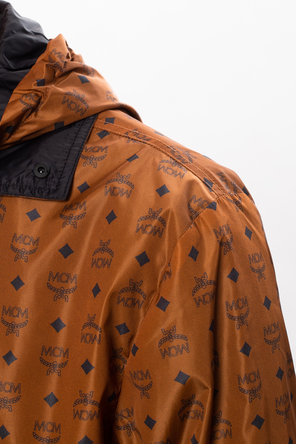 Mcm windbreaker clearance